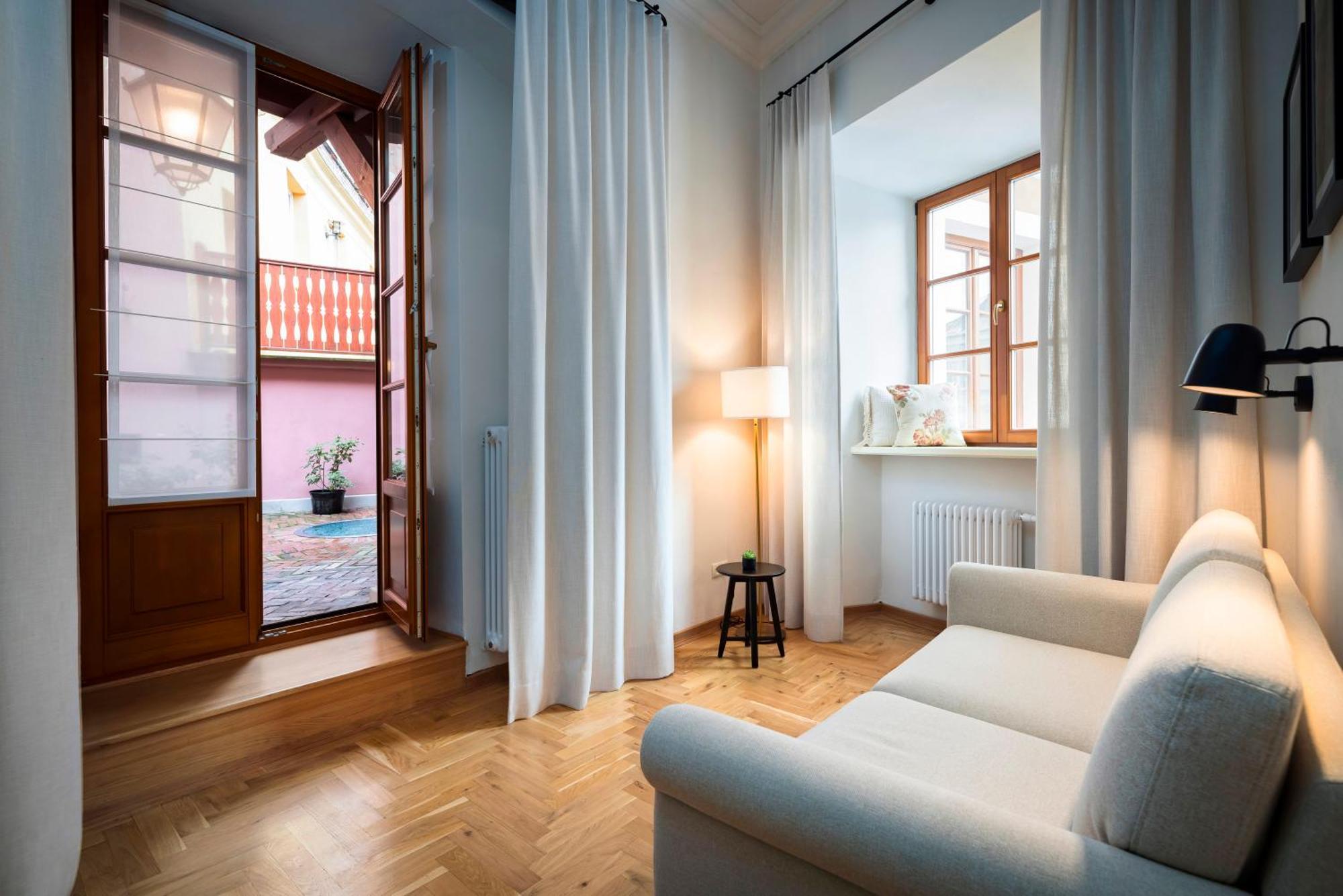 Easy Rent Apartments- Fontana Boutique لوبلين المظهر الخارجي الصورة